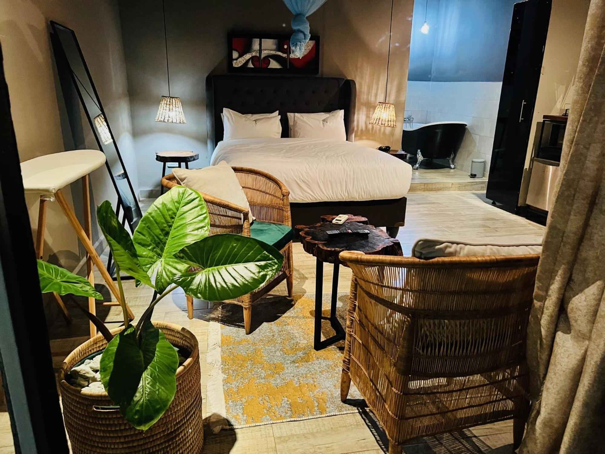 The Shed Venue & Boutique Hotel Лилонгве Экстерьер фото