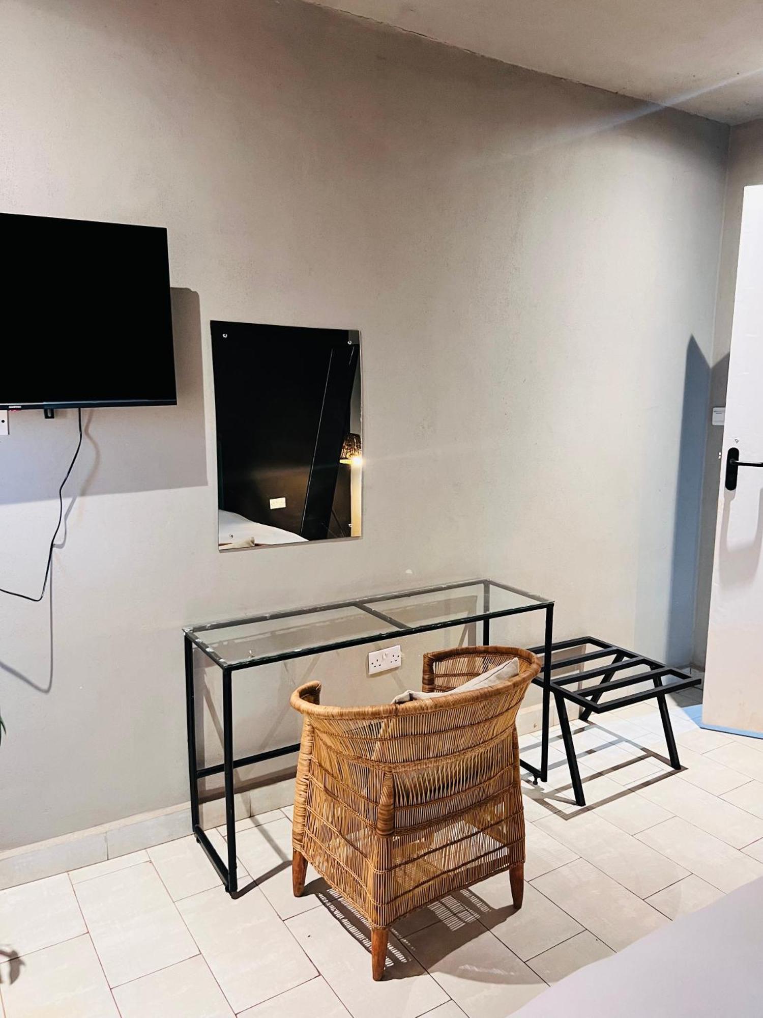 The Shed Venue & Boutique Hotel Лилонгве Экстерьер фото